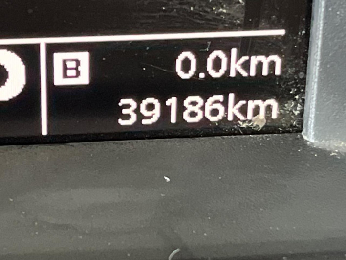 2017 Suzuki Swift DBA-ZC83S (UW-6a223fb3557c2)[2]