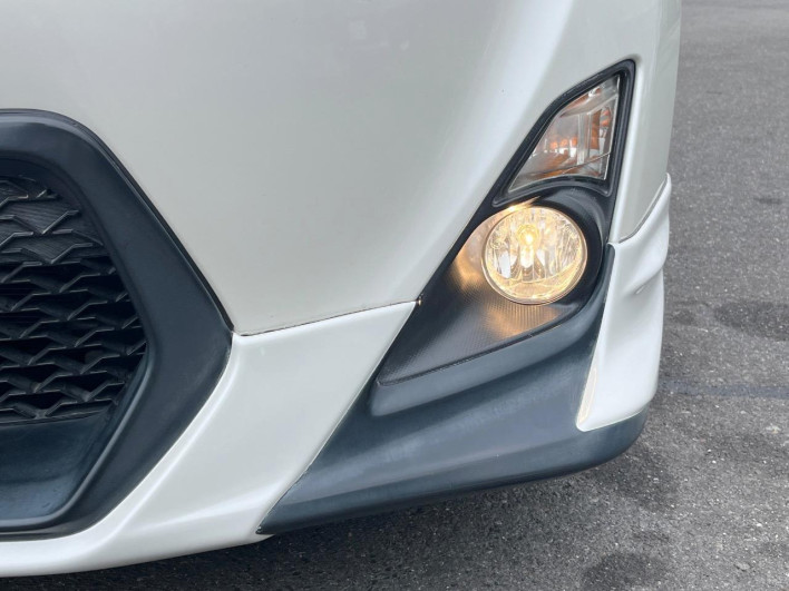 2014 Toyota 86 DBA-ZN6 (UW-6a223fb666f5d)[15]