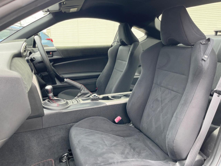 2014 Toyota 86 DBA-ZN6 (UW-6a223fb666f5d)[26]