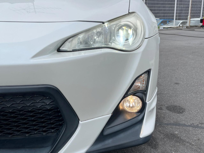 2014 Toyota 86 DBA-ZN6 (UW-6a223fb666f5d)[16]