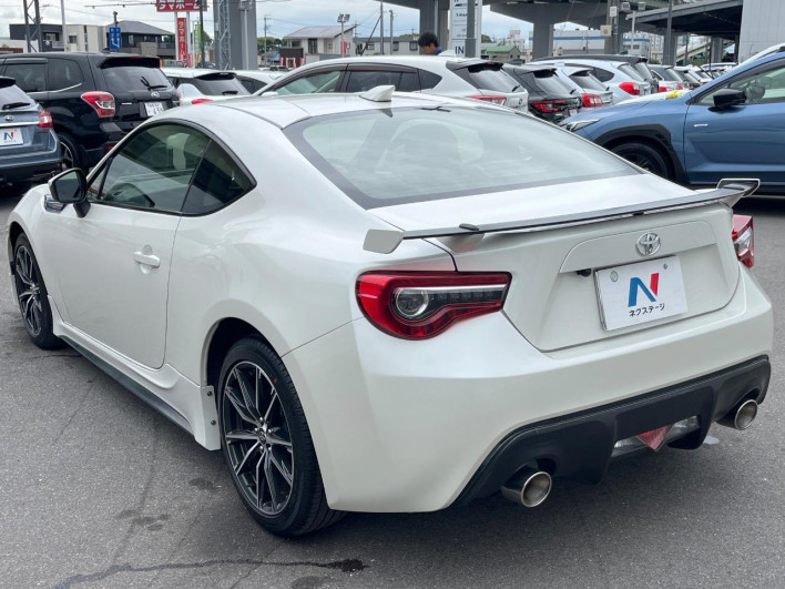 2014 Toyota 86 DBA-ZN6 (UW-6a223fb666f5d)[22]