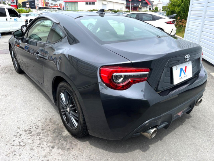 2017 Toyota 86 DBA-ZN6 (UW-6a223fb693f50)[19]