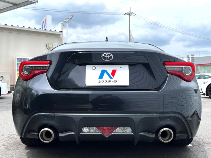 2017 Toyota 86 DBA-ZN6 (UW-6a223fb693f50)[20]