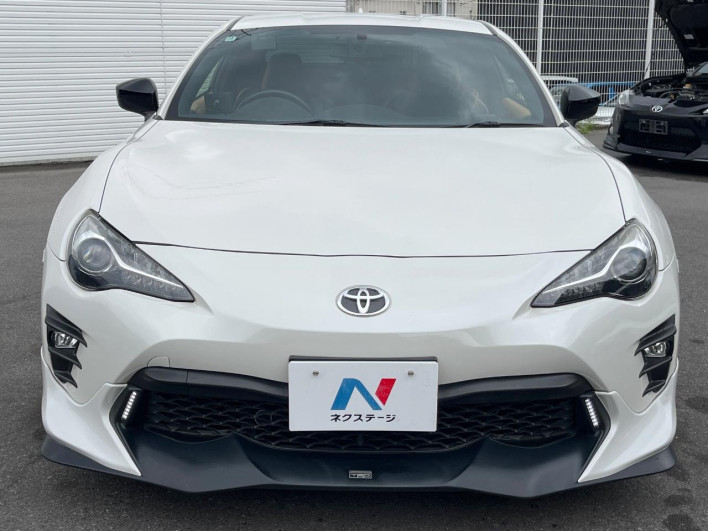 2018 Toyota 86 DBA-ZN6 (UW-6a223fb699051)[17]