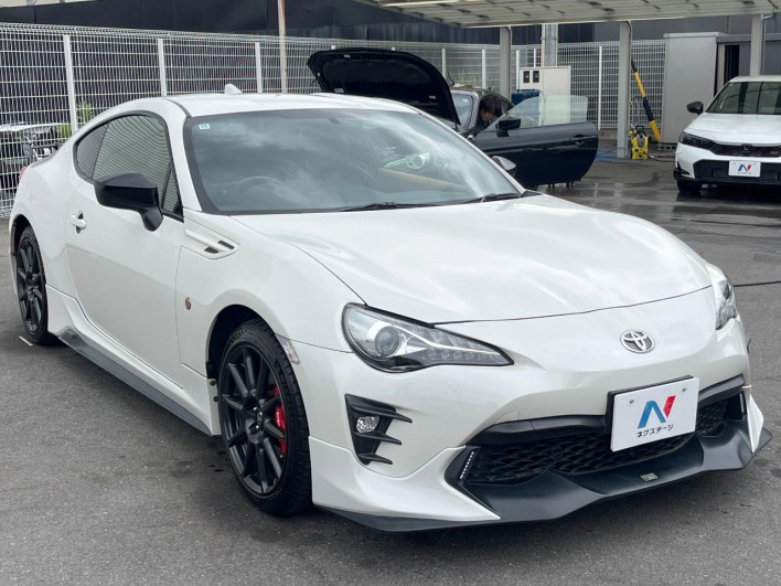 2018 Toyota 86 DBA-ZN6 (UW-6a223fb699051)[18]
