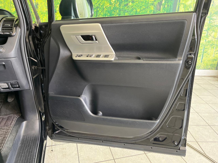 2013 Toyota Noah DBA-ZRR70G (UW-6a223fbabcfba)[23]