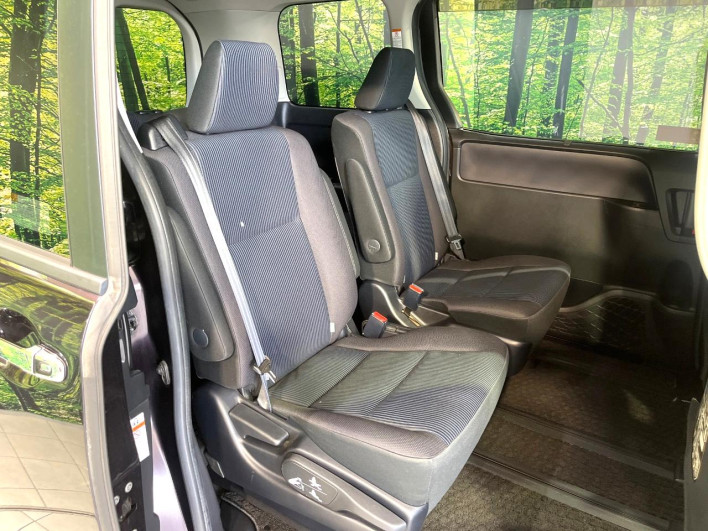 2014 Toyota Noah DBA-ZRR80G (UW-6a223fbb418f4)[23]