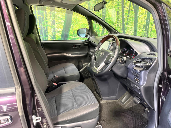 2014 Toyota Noah DBA-ZRR80G (UW-6a223fbb418f4)[29]