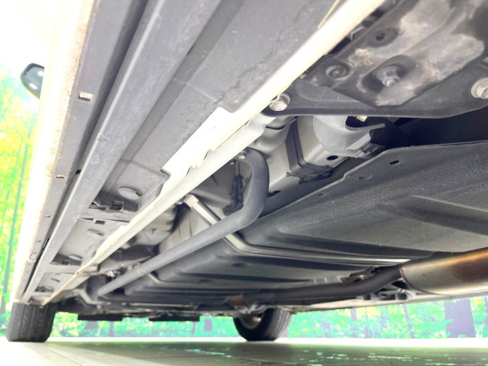 2018 Toyota Noah DBA-ZRR80W (UW-6a223fbfd0e8a)[4]