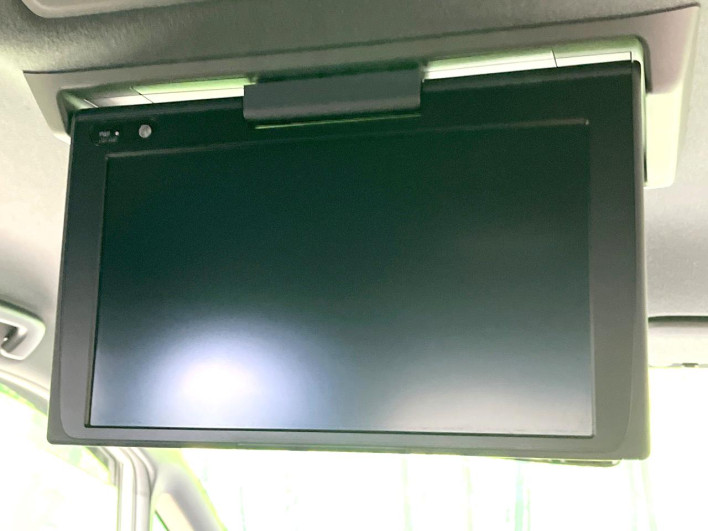 2018 Toyota Noah DBA-ZRR80W (UW-6a223fbfd0e8a)[25]