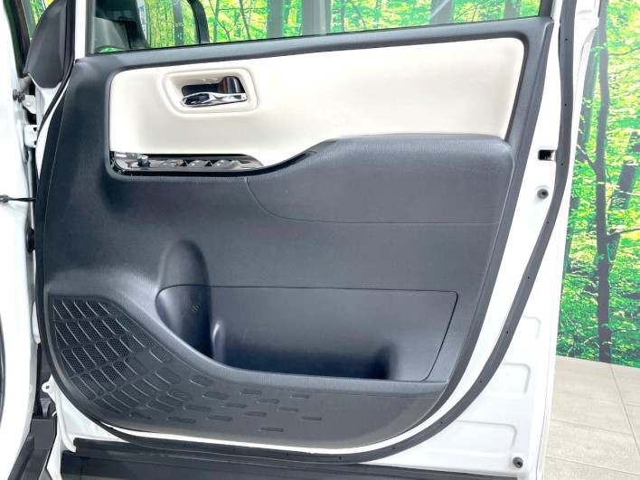 2018 Toyota Noah DBA-ZRR80W (UW-6a223fbfd0e8a)[10]