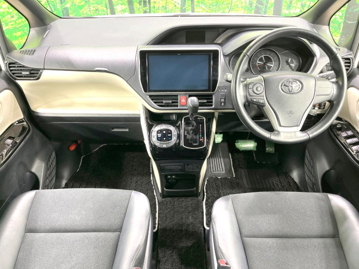 2018 Toyota Noah DBA-ZRR80W (UW-6a223fbfd0e8a)[27]