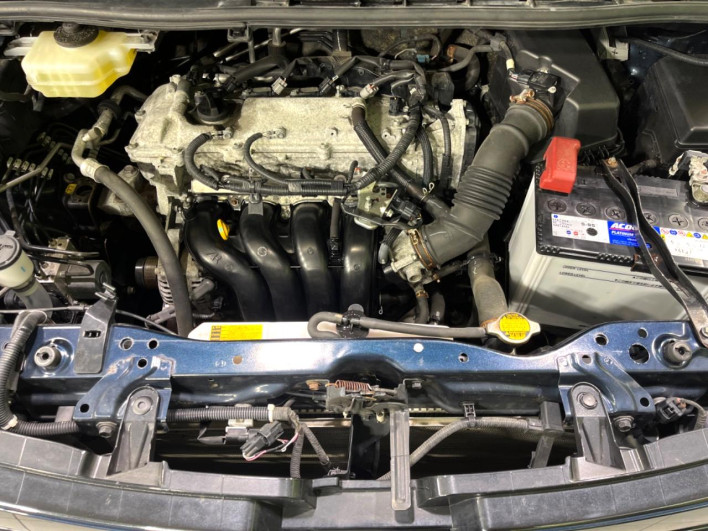 2014 Toyota Voxy DBA-ZRR85W (UW-6a223fc560e6b)[4]