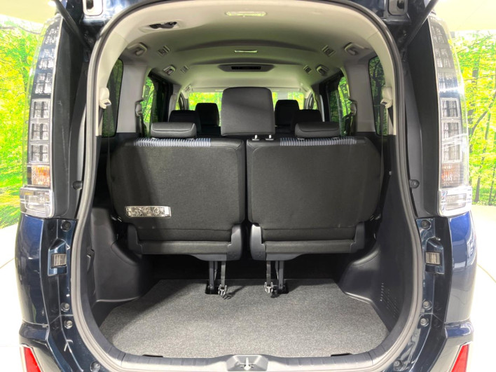 2014 Toyota Voxy DBA-ZRR85W (UW-6a223fc560e6b)[8]