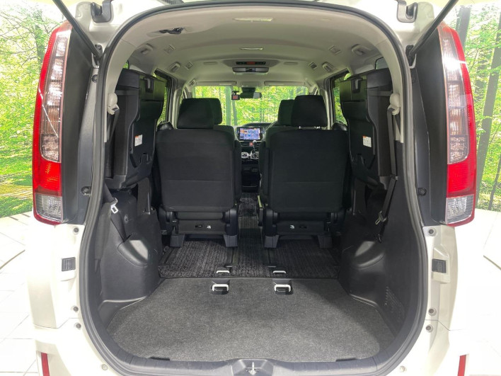 2016 Toyota Noah DBA-ZRR85G (UW-6a223fc5919d4)[29]