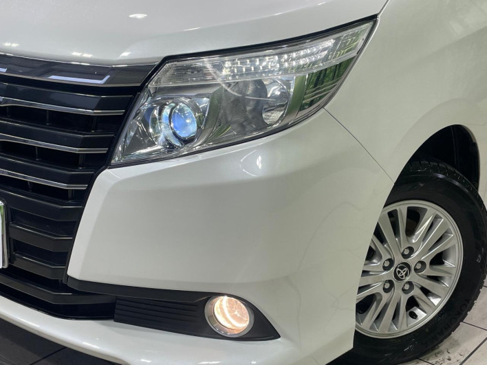 2016 Toyota Noah DBA-ZRR85G (UW-6a223fc5919d4)[12]