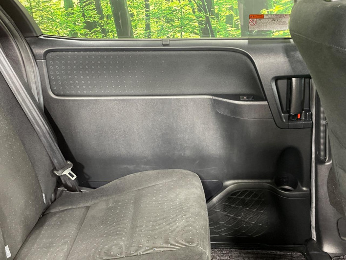 2016 Toyota Noah DBA-ZRR85G (UW-6a223fc5919d4)[7]