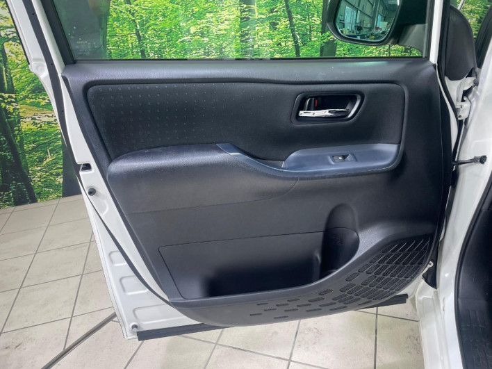 2016 Toyota Noah DBA-ZRR85G (UW-6a223fc5919d4)[22]