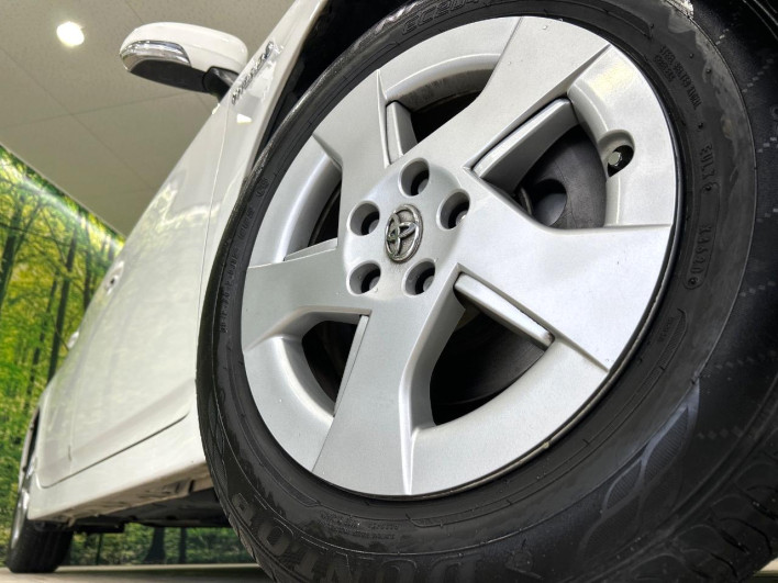 2011 Toyota Prius DAA-ZVW30 (UW-6a223fd2c6c1c)[14]