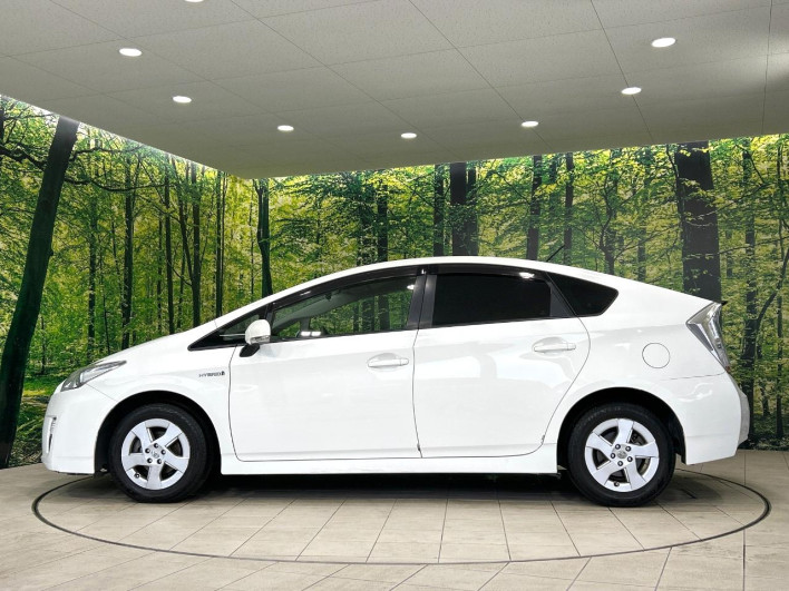 2011 Toyota Prius DAA-ZVW30 (UW-6a223fd2c6c1c)[6]