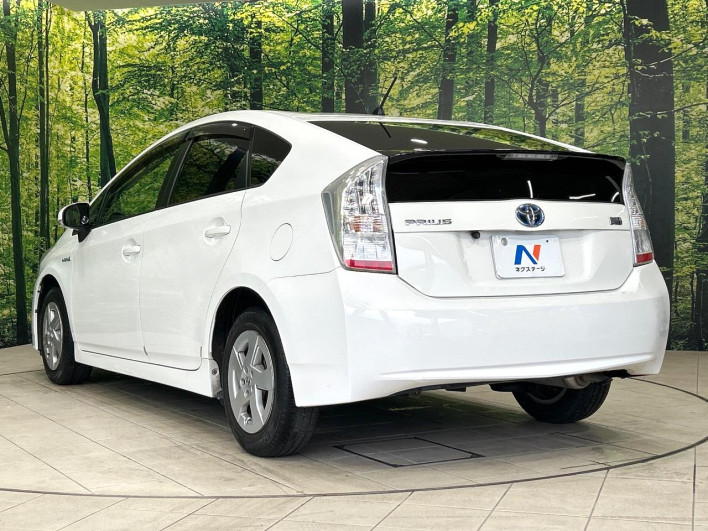 2011 Toyota Prius DAA-ZVW30 (UW-6a223fd2c6c1c)[7]
