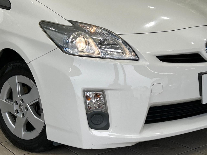 2011 Toyota Prius DAA-ZVW30 (UW-6a223fd2c6c1c)[12]