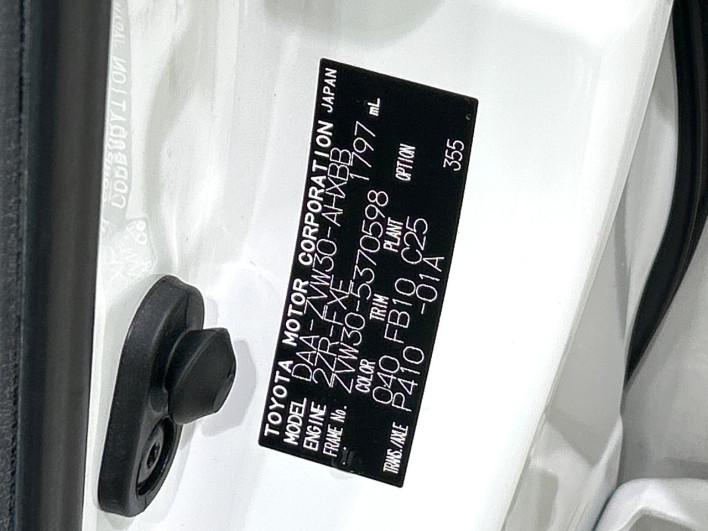 2011 Toyota Prius DAA-ZVW30 (UW-6a223fd2c6c1c)[1]