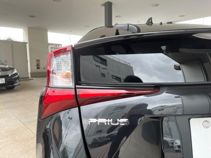2022 Toyota Prius 6AA-ZVW51 (UW-6a223fd7acc60)[10]