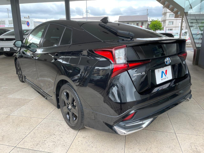 2022 Toyota Prius 6AA-ZVW51 (UW-6a223fd7acc60)[19]