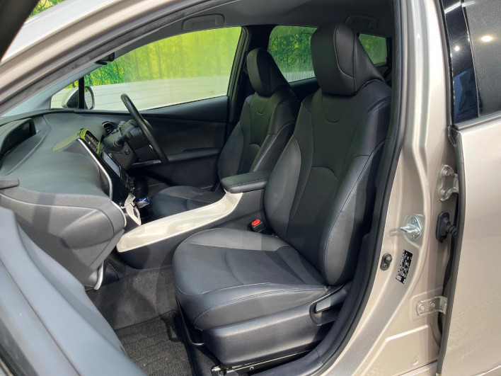 2016 Toyota Prius DAA-ZVW51 (UW-6a223fd7d06b6)[17]