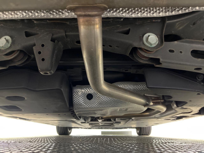 2016 Toyota Prius DAA-ZVW51 (UW-6a223fd7d06b6)[25]