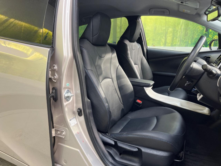 2016 Toyota Prius DAA-ZVW51 (UW-6a223fd7d06b6)[15]