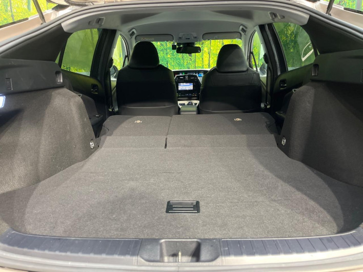 2016 Toyota Prius DAA-ZVW51 (UW-6a223fd7d06b6)[28]