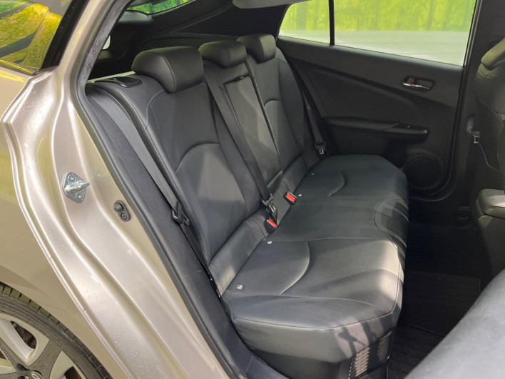 2016 Toyota Prius DAA-ZVW51 (UW-6a223fd7d06b6)[16]