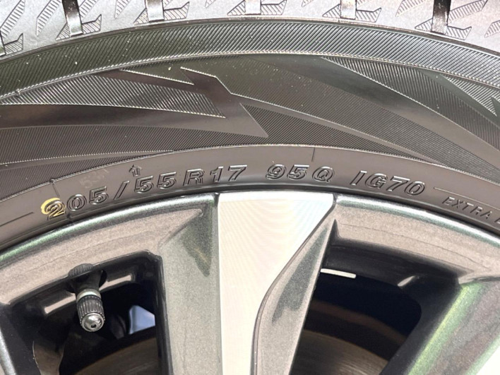 2022 Toyota Voxy 6AA-ZWR90W (UW-6a223fee80847)[10]