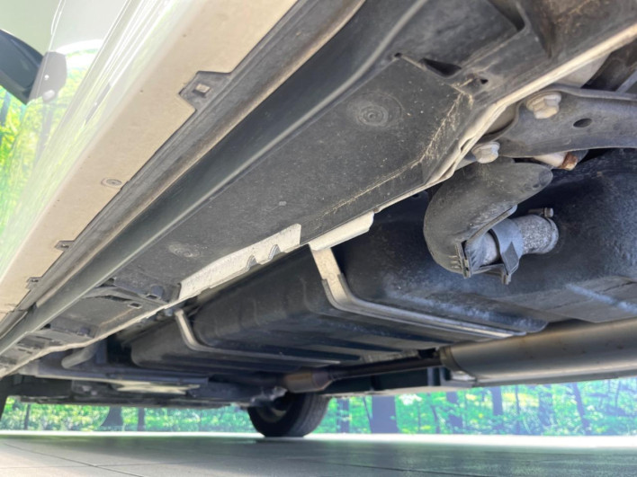 2022 Toyota Voxy 6AA-ZWR90W (UW-6a223fee80847)[22]