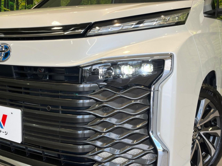 2022 Toyota Voxy 6AA-ZWR90W (UW-6a223fee80847)[5]