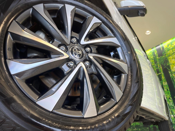 2022 Toyota Voxy 6AA-ZWR90W (UW-6a223fee80847)[6]