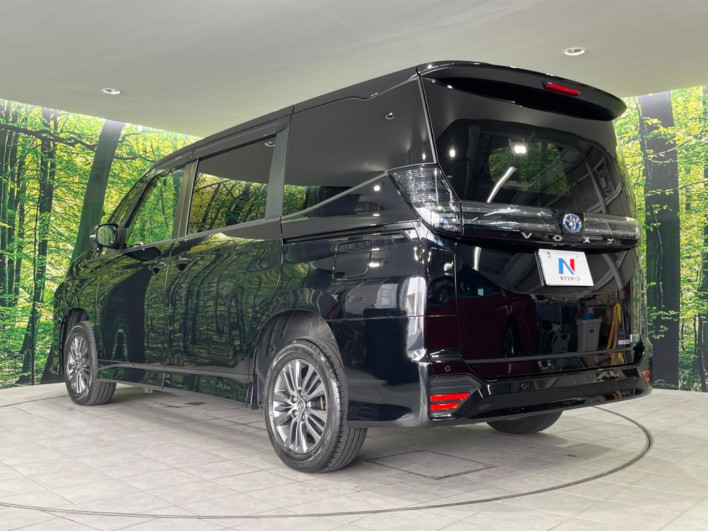 2023 Toyota Voxy 6AA-ZWR95W (UW-6a223fef3e10b)[17]