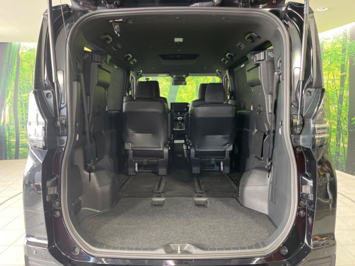 2023 Toyota Voxy 6AA-ZWR95W (UW-6a223fef3e10b)[25]