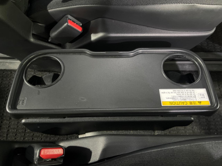 2023 Toyota Voxy 6AA-ZWR95W (UW-6a223fef3e10b)[27]