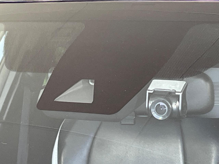 2018 Toyota C-HR DAA-ZYX10 (UW-6a223ff376d1f)[12]