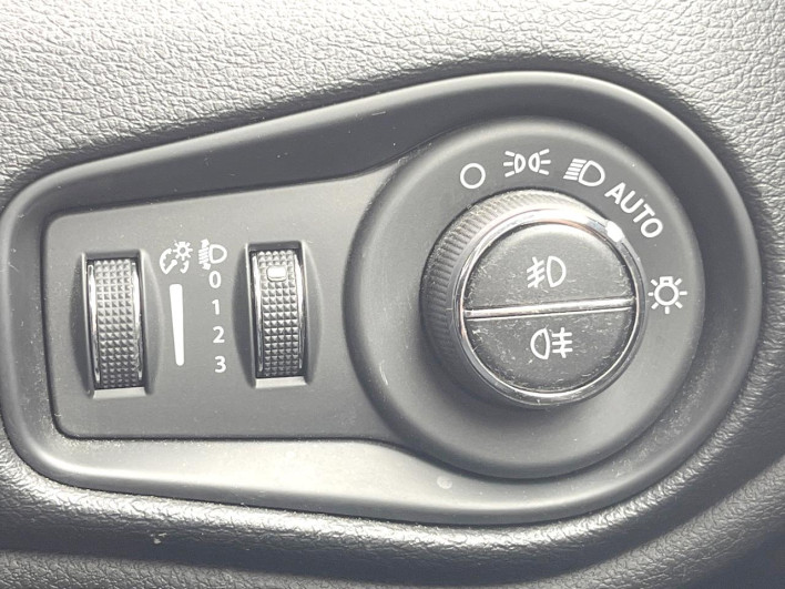 2019 Chrysler Jeep Renegade 3BA-BU13 (UW-6a238ec5df849)[27]