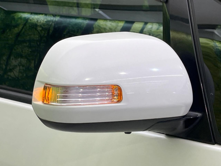 2013 Toyota Estima DBA-ACR50W (UW-6a238ee53bd78)[14]