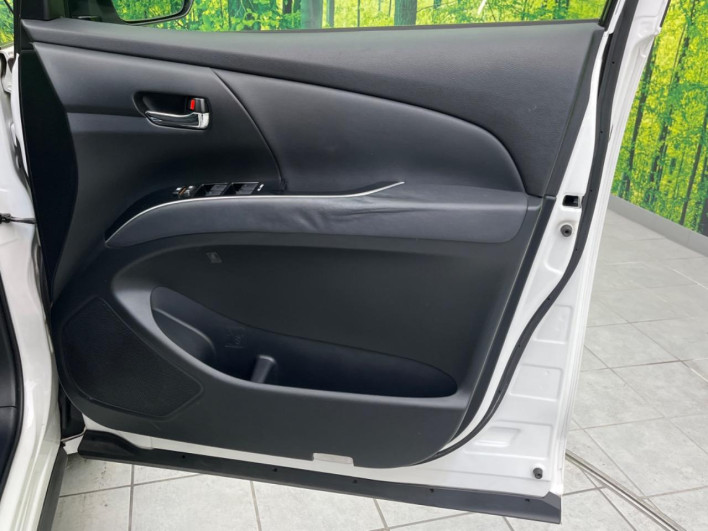 2013 Toyota Estima DBA-ACR50W (UW-6a238ee53bd78)[7]