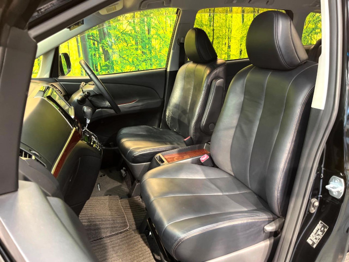 2013 Toyota Estima DBA-ACR50W (UW-6a238ee635d5b)[29]