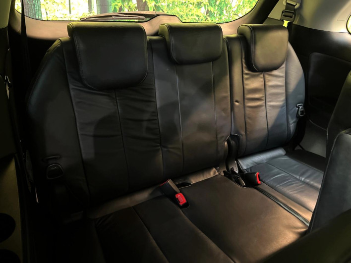 2013 Toyota Estima DBA-ACR50W (UW-6a238ee635d5b)[28]