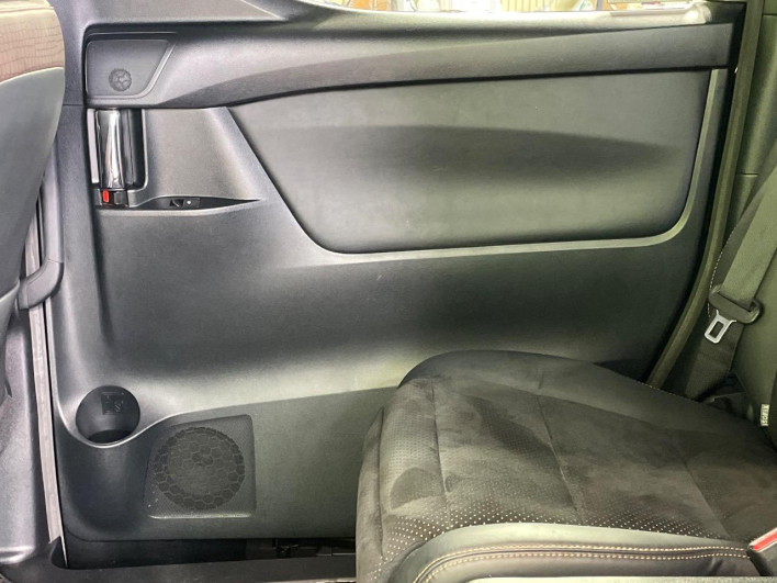 2017 Toyota Alphard DBA-AGH30W (UW-6a238ee830cfe)[26]