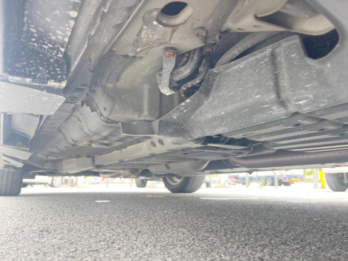 2014 Toyota Camry DAA-AVV50 (UW-6a238efb6f844)[24]