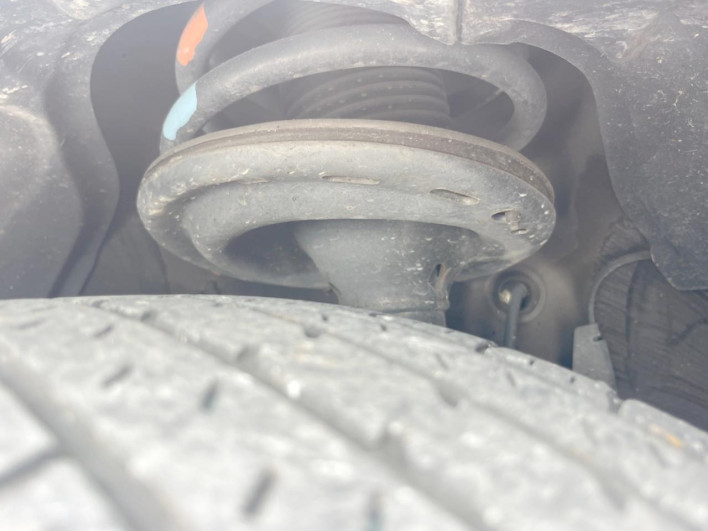 2014 Toyota Camry DAA-AVV50 (UW-6a238efb6f844)[20]